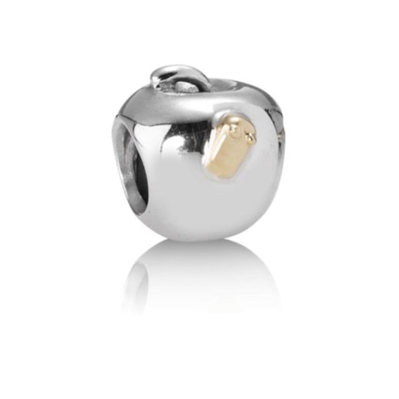 Pandora Charm Bracelet Authentic 7inch with three pandora charms - Picture 4 of 6